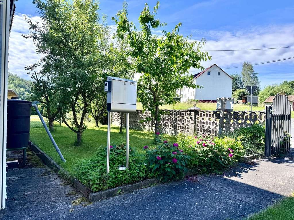 Immobilie in Krayenberggemeinde - Schöne Doppelhaushälfte mit 7 Zimmern und großem Garten - Bild 2