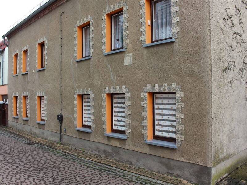 Immobilie in Groitzsch - Kleines, charmantes EFH + Garage in guter, ruhiger Stadtlage.... - Bild 0