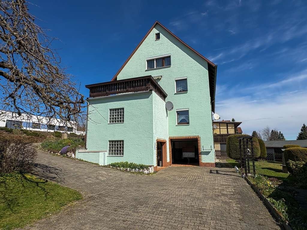 Immobilie in Arzberg - Familiendomizil mit schönem Garten - Bild 2
