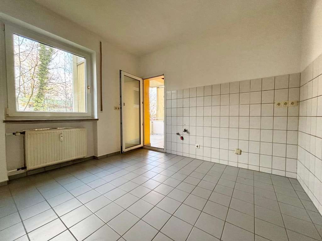 Immobilie in Friedrichshafen - Charmante 3,5 Zimmer Hochparterre-Wohnung mit Balkon - Bild 4