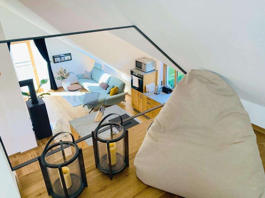 Immobilie in Heiligenberg - Großzügiges Familienhaus mit separater Wohnung – kernsaniert 2021, provisionsfrei - Bild 3