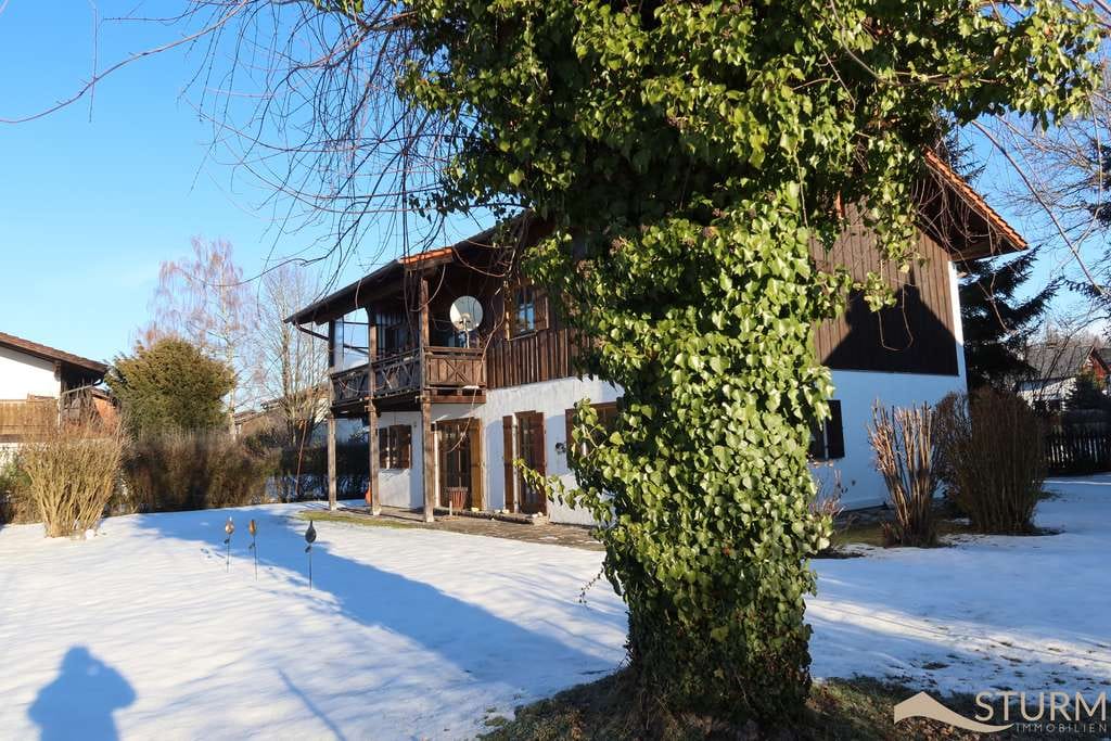 Immobilie in Waging am See - Typisch bayerisch und grundsolide - Zweifamilienhaus in Top Lage - Waging am See im schönen Chiemgau - Bild 2
