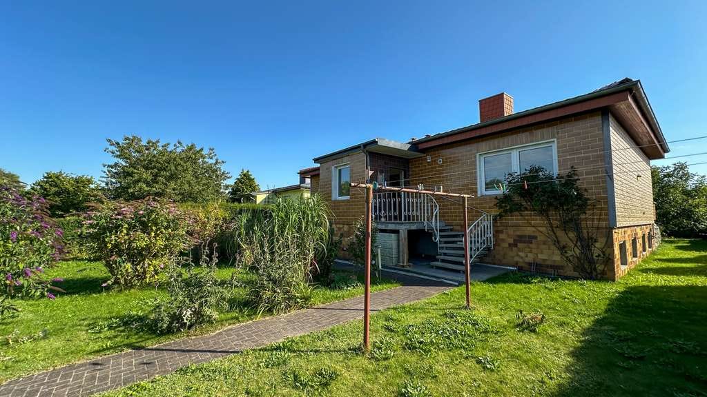 Immobilie in Barth - Großzügiger Bungalow mit Einliegerwohnung, Sauna und sonniger Südterrasse in ruhiger Lage von Barth - Bild 3