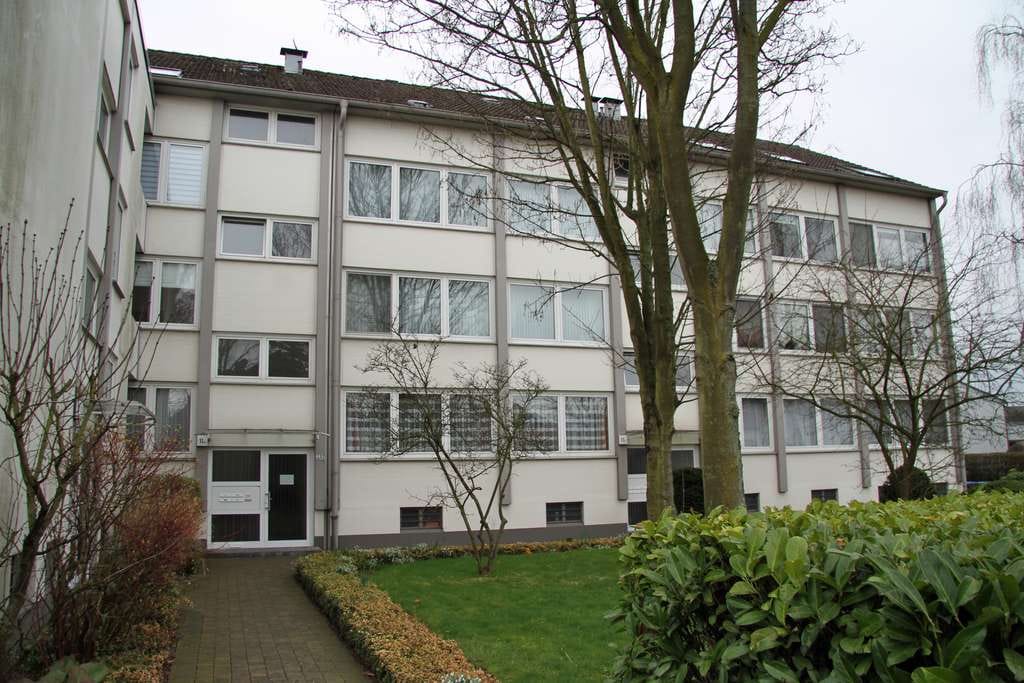 Immobilie in Rheinberg - Rheinberg-Vierbaum: Großzügige Eigentumswohnung in der Nähe des Lohheider Sees! - Bild 1