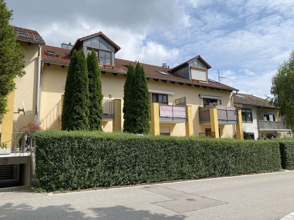 Immobilie in Beratzhausen - Helle 2–Zimmer–Wohnung mit 2 Stellplätzen in sonniger Südwestlage – Beratzhausen - Bild 0
