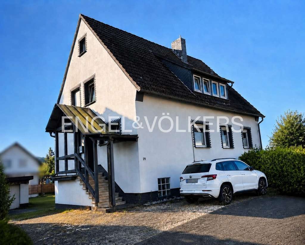 Immobilie in Kreuztal - Dreifamilienhaus in Kreuztal - Bild 0