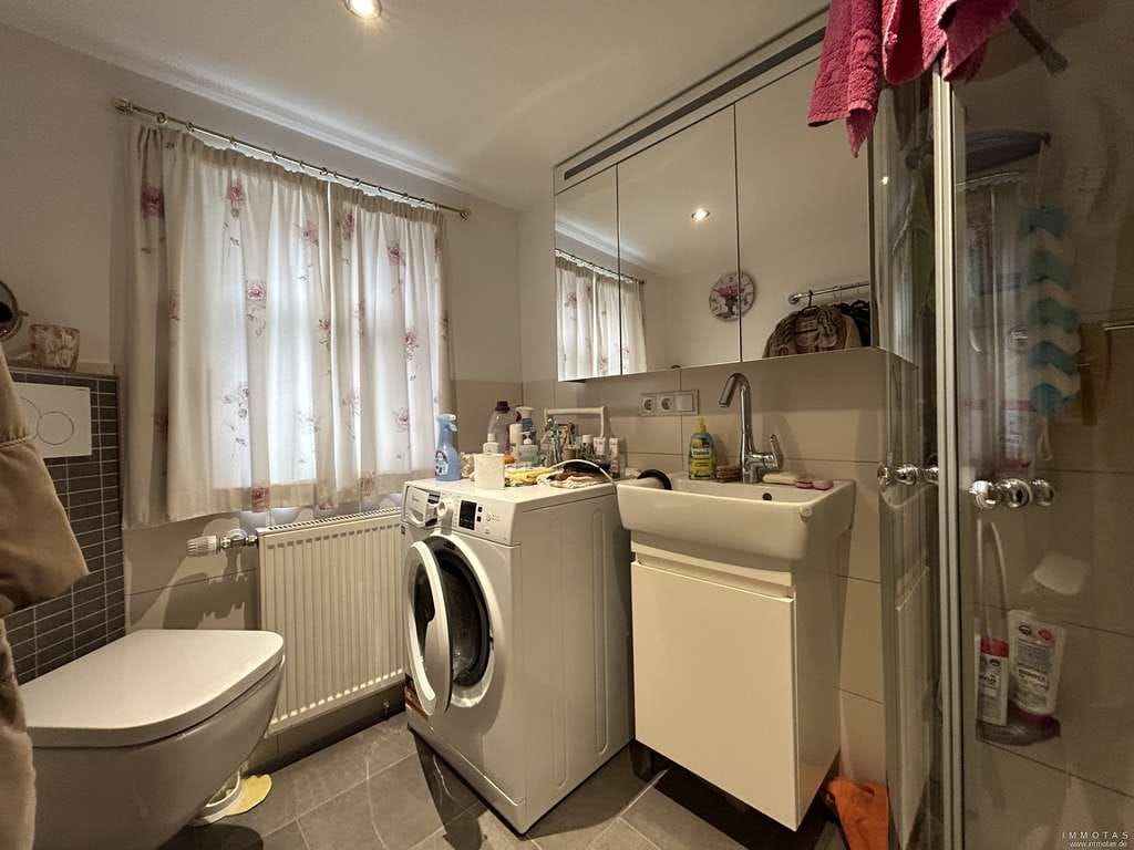 Immobilie in Beltheim - Einfamilienhaus mit zusätzlichem Ferienhaus und separatem Garten – flexibel nutzbar - Bild 2