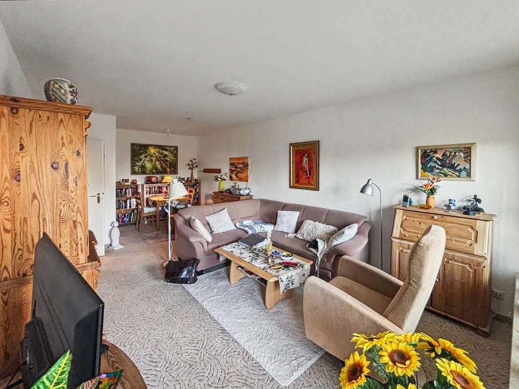 Immobilie in Schwentinental - Helle 2-Zimmer-Wohnung mit Balkon im Herzen Raisdorfs - Bild 2
