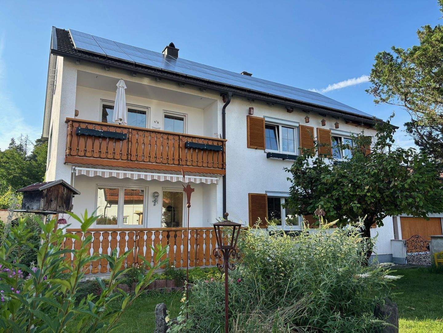 Immobilie in Garching an der Alz - Großzügiges Zweifamilienhaus mit tollem Garten - Bild 0