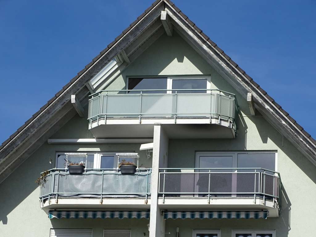 Immobilie in Bonndorf im Schwarzwald - ! Wohnung ! Vier-Zimmer-Eigentumswohnung mit Galerie in Bonndorf-Stadt - Bild 1