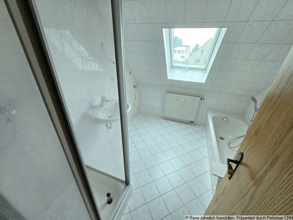 Immobilie in Burkhardtsdorf - Charmante Dachgeschosswohnung mit Balkon, Galerie und besonderem Wohngefühl - Bild 4