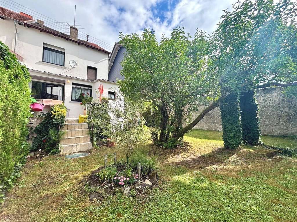 Immobilie in Ensdorf/Saar - Schönes Reihenendhaus auf einem großzügigen Grundstück in zentraler Lage von Ensdorf - Bild 2