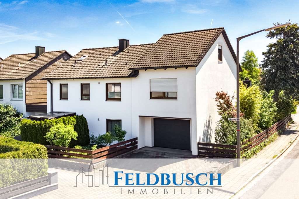 Immobilie in Neumarkt in der Oberpfalz - Großzügiges Familienhaus mit individuellem Grundriss und viel Potenzial in Neumarkt i.d.Opf. - Bild 0