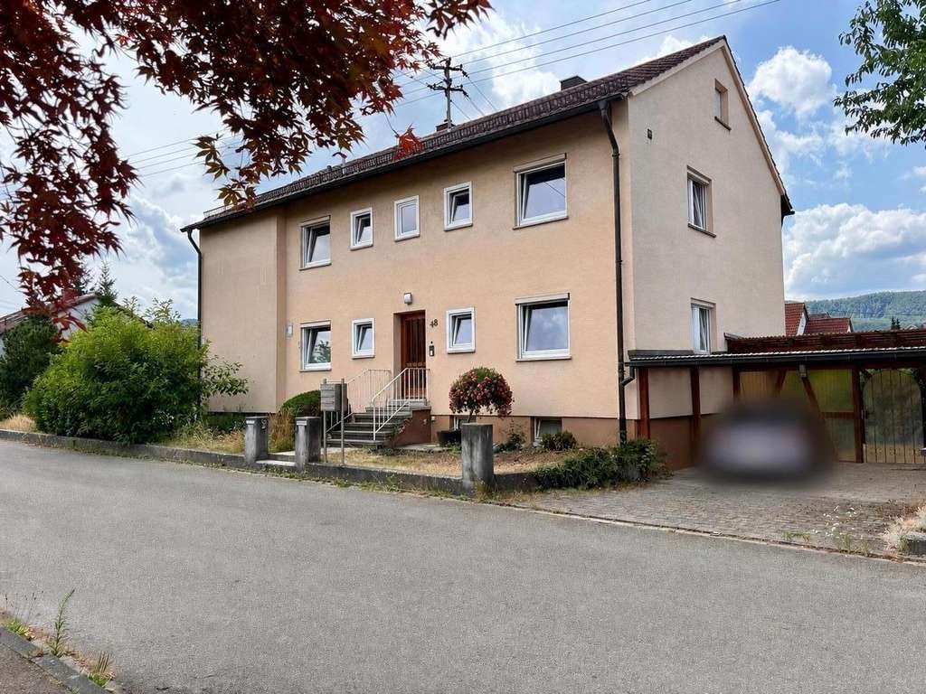 Immobilie in Gingen an der Fils - Saniertes 3-Familienhaus bietet viel Platz zur Eigennutzung oder als Wertanlage in Gingen - Bild 0