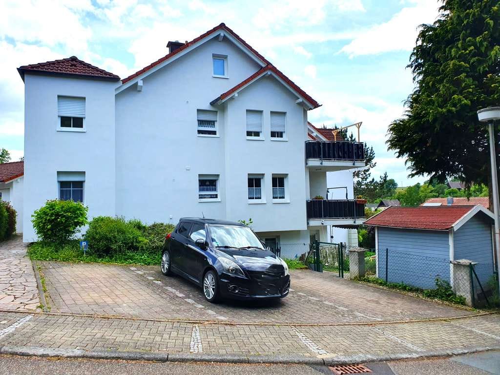 Immobilie in Ravenstein - Herrliche Maisonette-Wohnung mit Einbauküche und Süd-West-Balkon - Bild 2