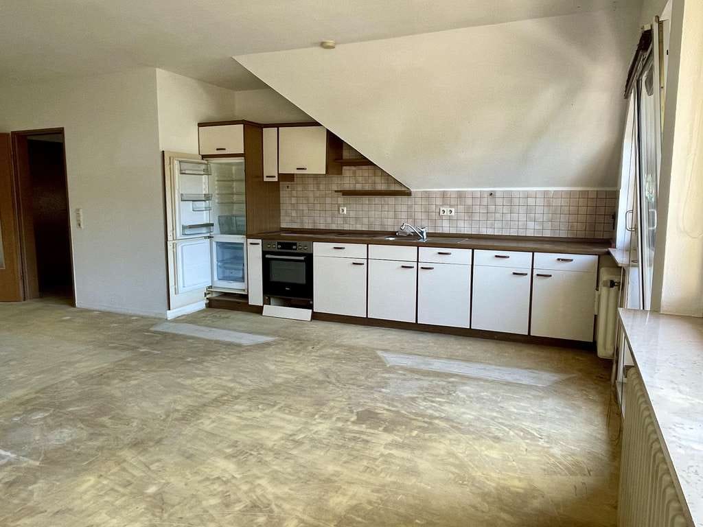 Immobilie in Plettenberg - Gemütliche Dachgeschosswohnung mit Loggia und Keller in Plettenberg-Holthausen - Bild 3