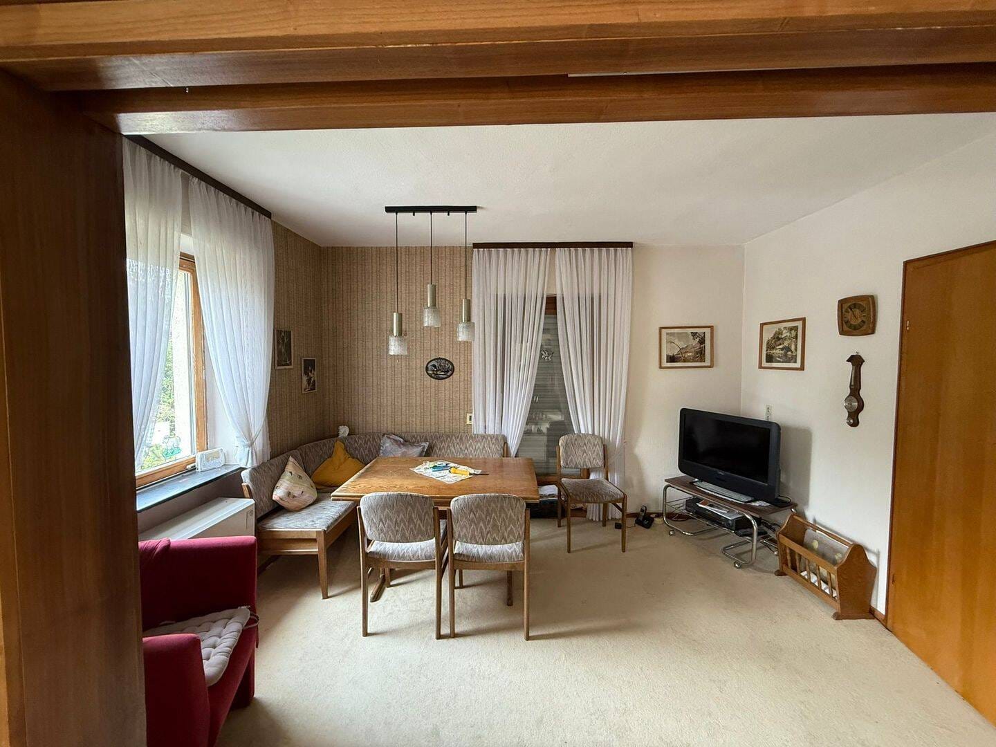 Immobilie in Seelbach - Einfamilienhaus mit großem Garten und Baugrundstück - Bild 4