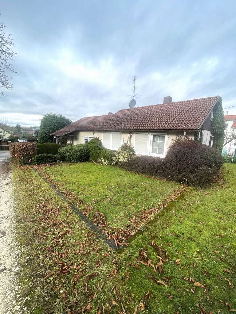 Immobilie in Bad Boll - Aufgepasst!!  Älteres Wohnhaus,schöne,ruhige Lage,in Bad Boll für kreative Gestalter - Bild 3