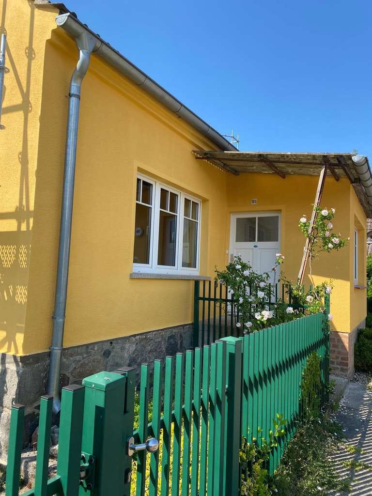 Immobilie in Großwoltersdorf - Einfamilienhaus mit Scheune ( 92 m² + 180 m² ) - Bild 1