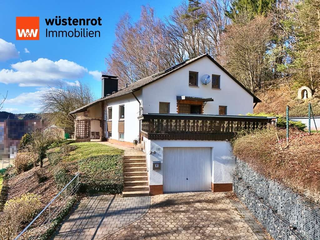 Immobilie in Auerbach in der Oberpfalz - Großzügiges Einfamilienhaus mit dem besonderen Pfiff wartet auf Sie! - Bild 0