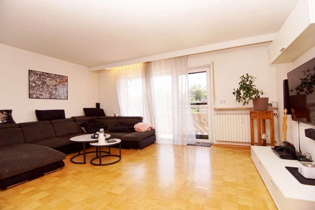 Immobilie in Weihenzell - Ansbach-Weihenzell: Wunderschöne OG-Wohnung mit ausgebauter Einliegerwohnung im DG - Bild 4