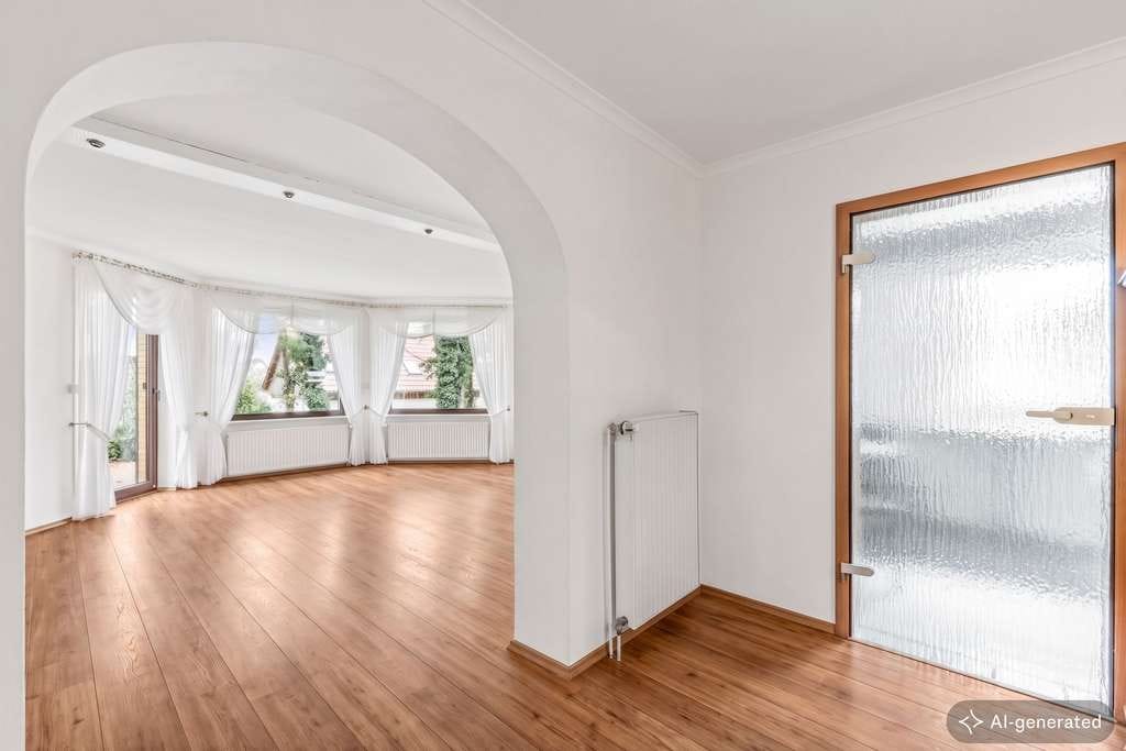 Immobilie in Steyerberg - Charmantes Wohnhaus mit vielseitigem Nutzungspotential und besonderem Grundriss - Bild 1
