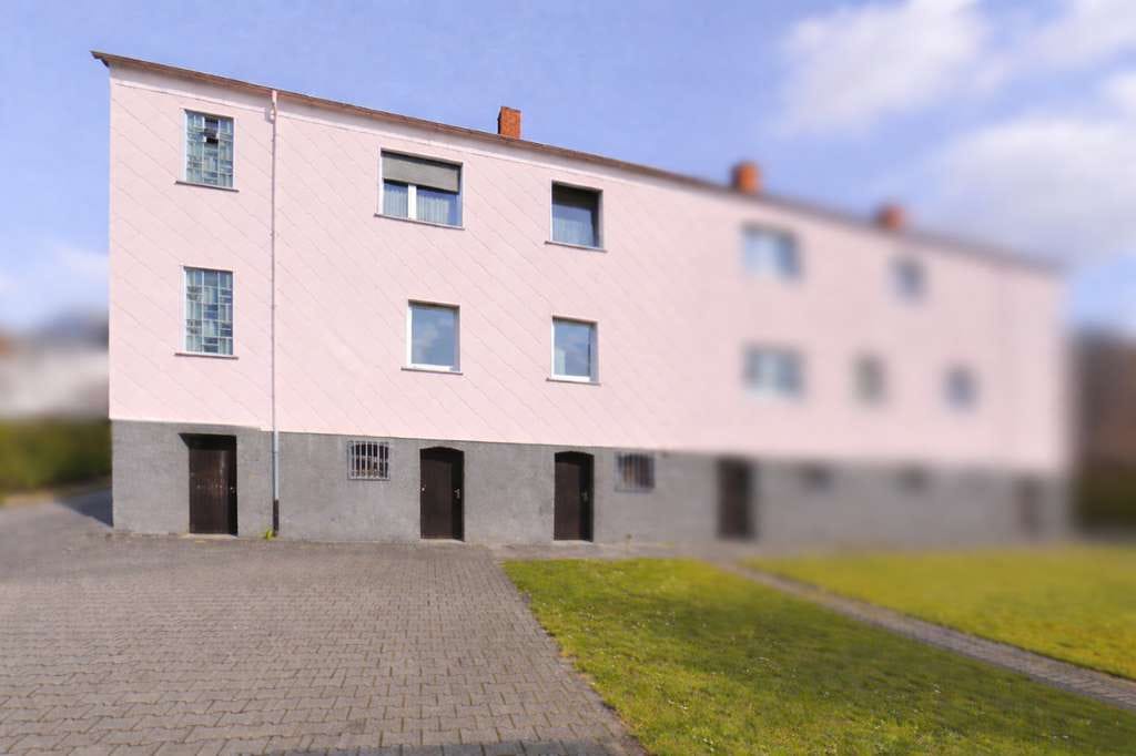 Immobilie in Blieskastel - Ländliche Ruhe trifft auf vielseitige Möglichkeiten – Doppelhaushälfte mit zusätzlichem Baugru - Bild 0