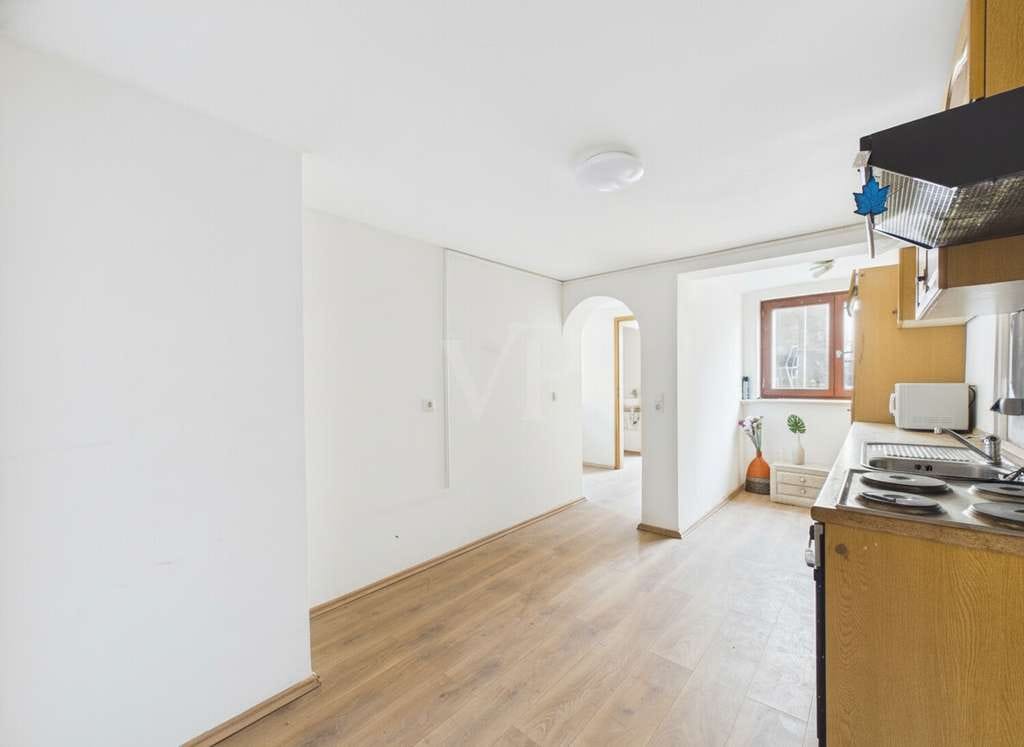 Immobilie in Simmelsdorf - Rohdiamant sucht Handwerker: Großzügiges Haus mit Zukunftspotenzial - Bild 4