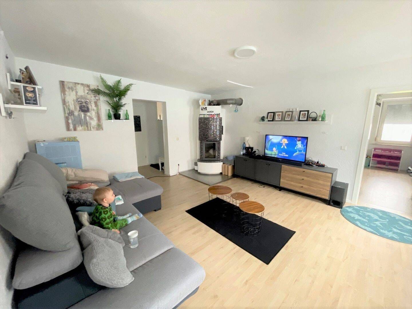 Immobilie in Ellwangen (Jagst) - Attraktives Wohnungspaket 2 Wohnungen in gefragter Lage von Ellwangen- Schrezheim in 3 Familienhaus - Bild 4