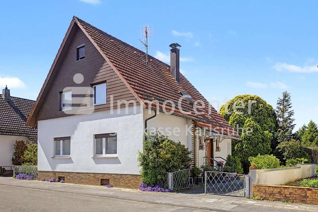 Immobilie in Dettenheim - Interessante Gelegenheit! Ansprechendes Einfamilienhaus mit Potential - Bild 0
