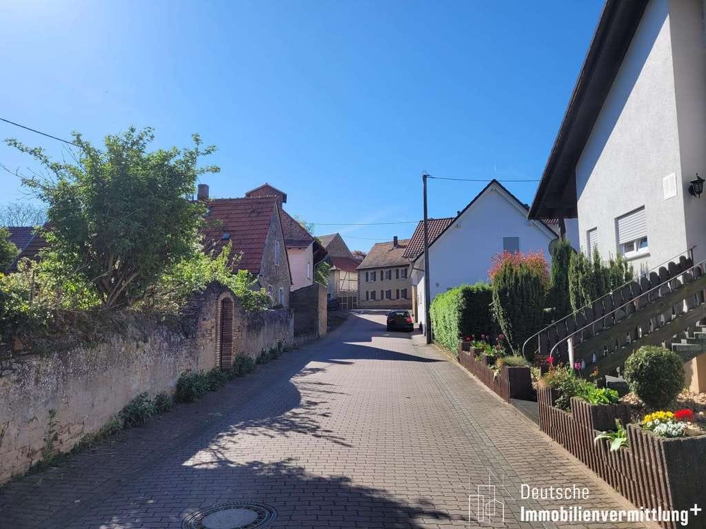 Immobilie in Erbes-Büdesheim - Ihr Handwerkerprojekt – Ihr neues Zuhause zum Abschalten - Bild 2