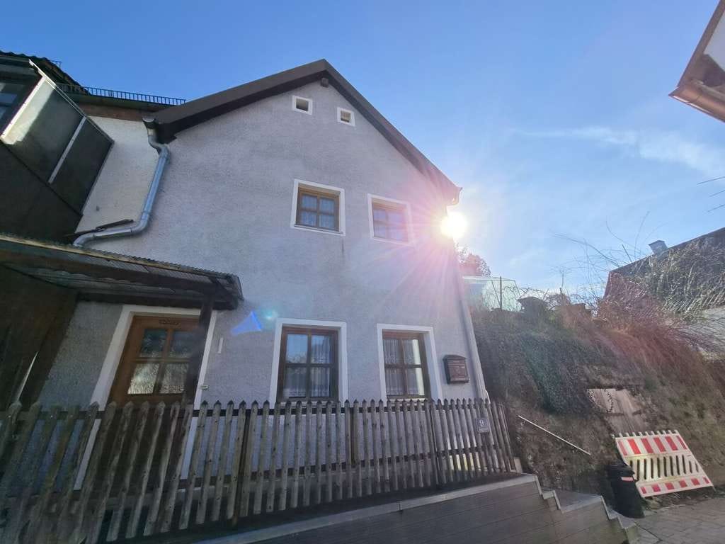 Immobilie in Brunn - Klein, aber mein: 
Häuschen mit Wachküsspotential! - Bild 1