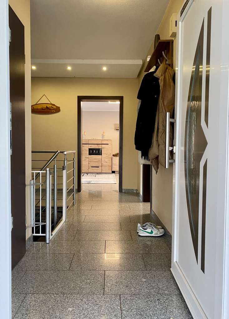Immobilie in Monsheim - Hochwertige Immobilie mit Einliegerwohnung und exklusivem Außenbereich - Bild 1