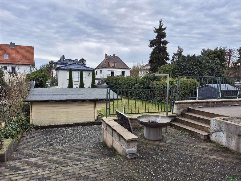 Immobilie in Freinsheim - Freistehendes Wohnhaus mit großem Garten, zentral und ruhig - Bild 2