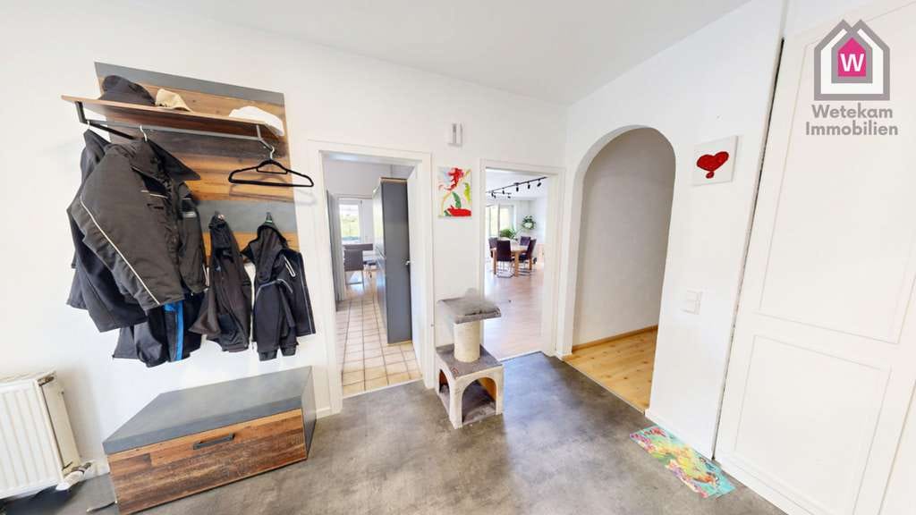 Immobilie in Ennepetal - Wohnen mit Charakter: 
Weitblick, Terrasse und Wellness exklusiv vereint - Bild 1
