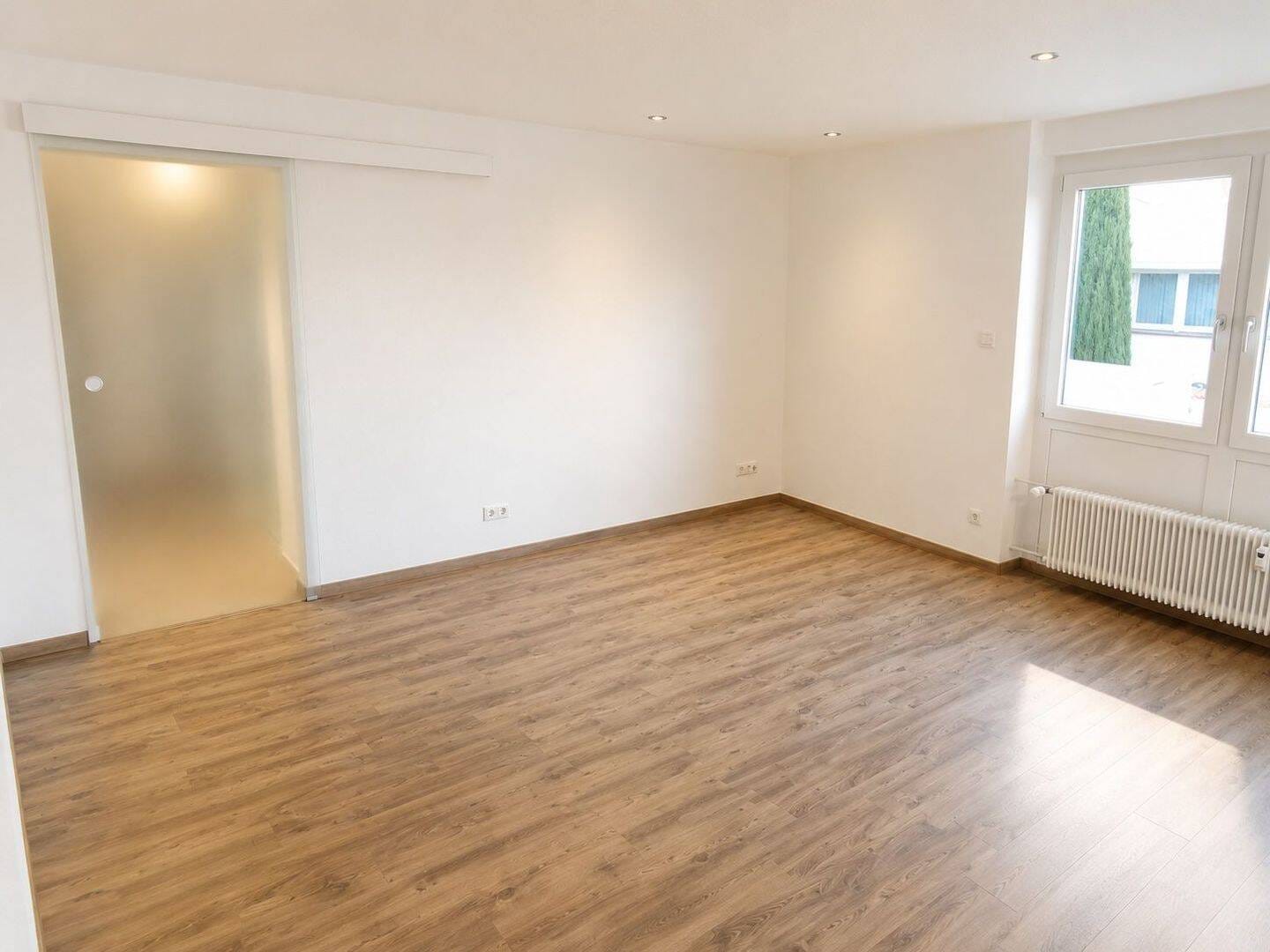Immobilie in Bahlingen - Ein Haus – viele Möglichkeiten: Modernisiertes Zweifamilienhaus im Herzen von Bahlingen - Bild 1