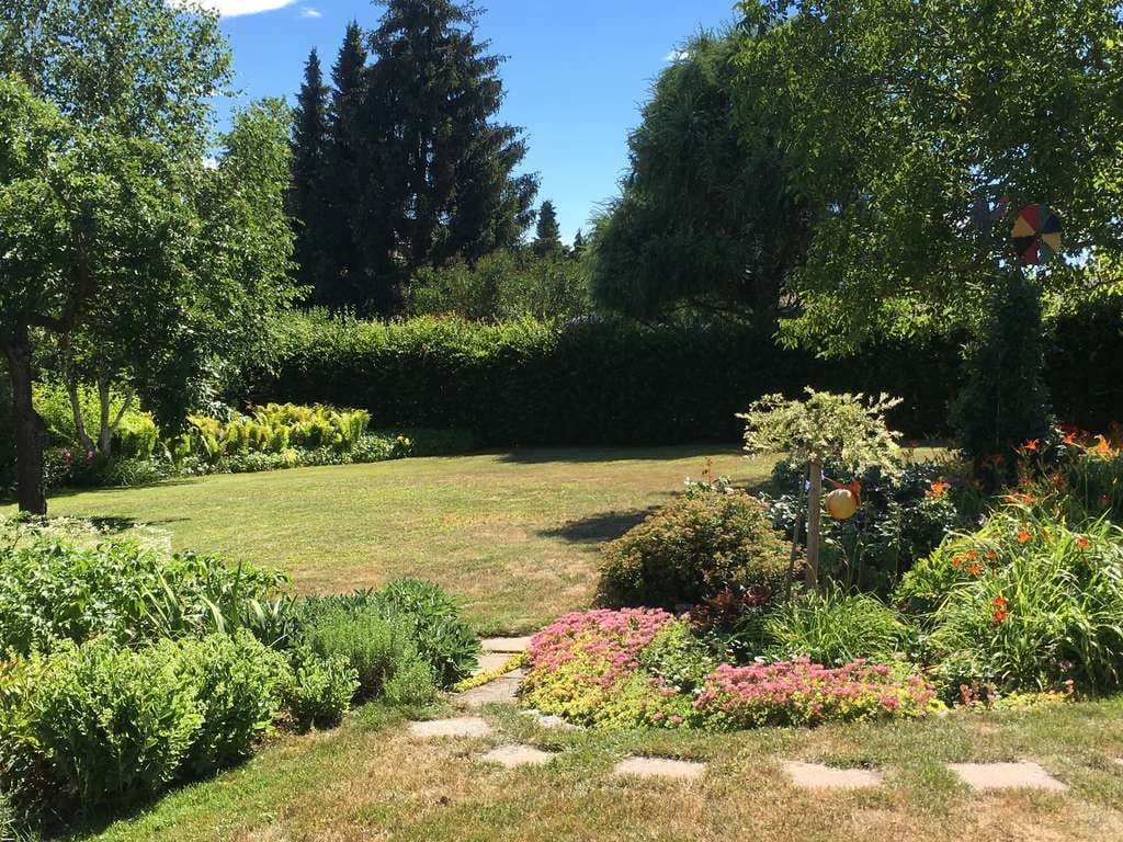 Immobilie in Reuth b.Erbendorf - Charmantes Einfamilienhaus mit traumhaftem Garten und großzügigem Grundstück - Bild 2