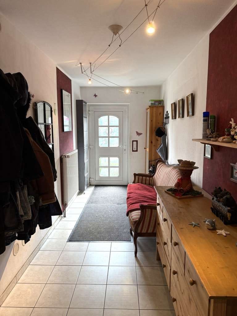 Immobilie in Büchen - Verbundenes Einfamilienhaus mit Süd- West Terrasse und Carport in gewachsener ruhiger Ortslage  - Bild 1