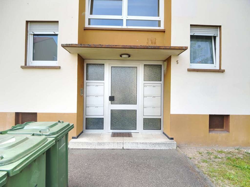 Immobilie in Rastatt - Provisionsfrei! Zentrale Sanierungsbedürfte 1-Zimmer Wohnung mit Balkon - Bild 1