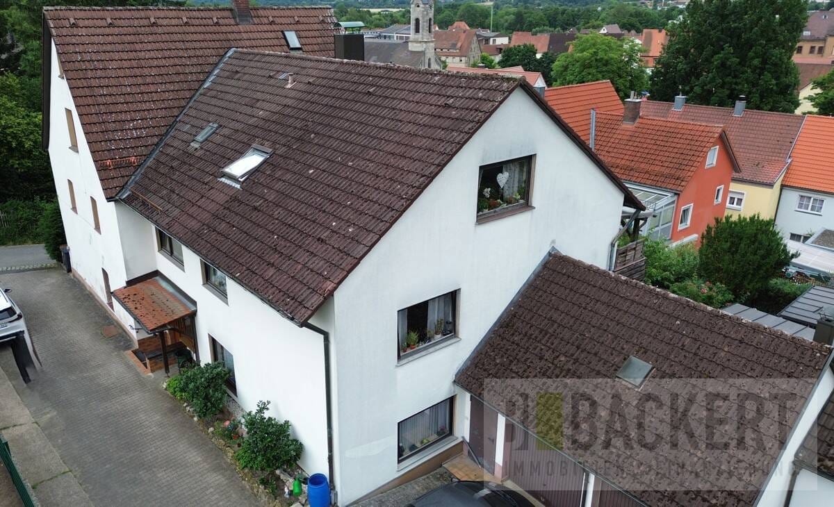 Immobilie in Hersbruck - Kapitalanleger aufgepasst! 6-Parteienhaus in exponierter Lage von Hersbruck - Bild 1