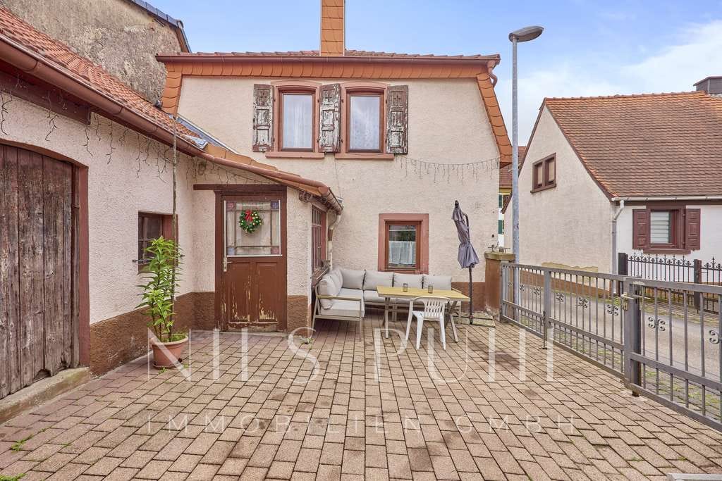 Immobilie in Wattenheim - Sofort einziehen – gepflegtes Einfamilienhaus mit Charme, Innenhof und Scheune - Bild 4