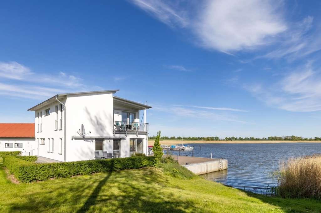 Immobilie in Poseritz - Wasser GST am Naturhafen m. eigenem Liegeplatz am Haus - Mod. FHS m. zwei 3-Zi.Etagenwohnungen - Bild 2