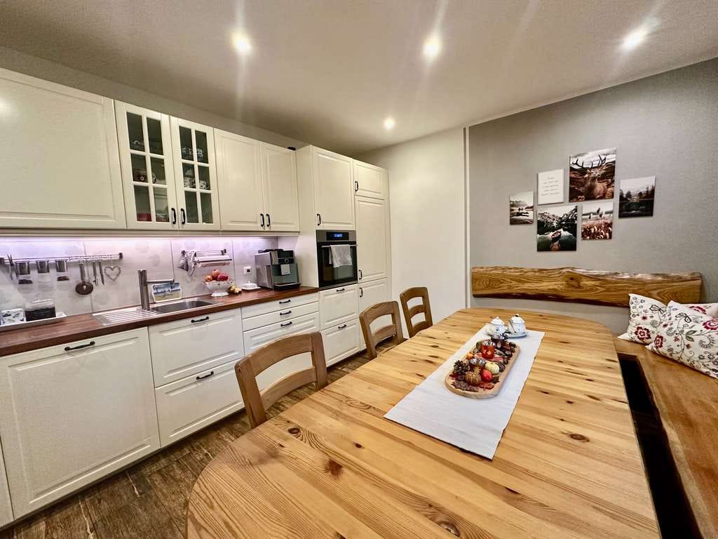 Immobilie in Marktschellenberg - Vermietetes 4-Familienhaus im Landhausstil zwischen Marktschellenberg und Berchtesgaden - Bild 1