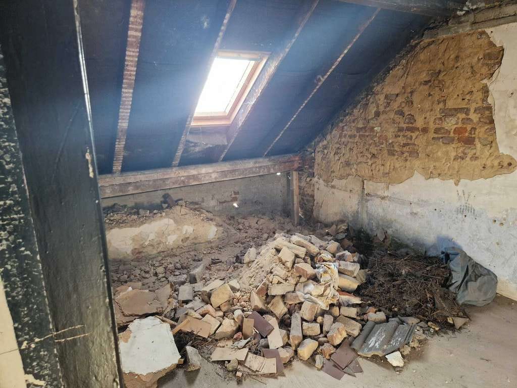 Immobilie in Mönchengladbach - Sanierungsbedürftiges Mehrfamilienhaus mit großem Entwicklungspotenzial. Ein ideales Investment! - Bild 3