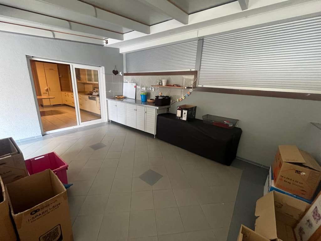 Immobilie in Kronau - Großzügiges und lichtdurchflutetes 1–2-Familienhaus mit ca. 220 m² Wohnfläche, Werkstatt und hochwer - Bild 3