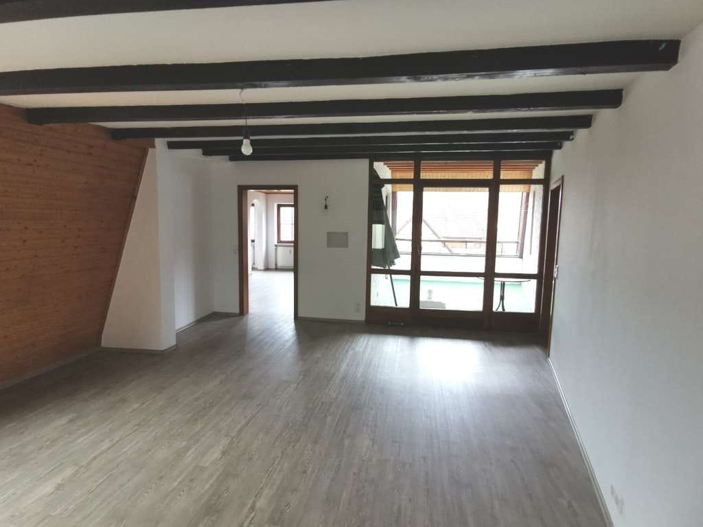 Immobilie in Niederstetten - Schöne 4-Zimmer-Eigentumswohnung in zentraler Lage - Bild 2