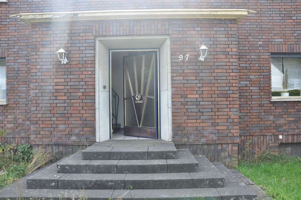 Immobilie in Kall - Stattliche 1950er Jahre Villa, schöner Altbaumbestand auf 1500 m² Grundstücksareal am Kallbach  - Bild 1