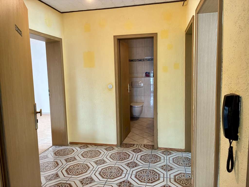 Immobilie in Rheinstetten - Provisionsfrei! Großzügige 2,5-Zimmer-ETW mit Balkon und Garage - 88 m² Wohnfläche! - Bild 1