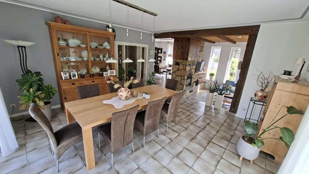 Immobilie in Emsbüren - Gepflegtes Wohnhaus in ländlicher Siedlungslage mit guter Infrastruktur - Bild 3