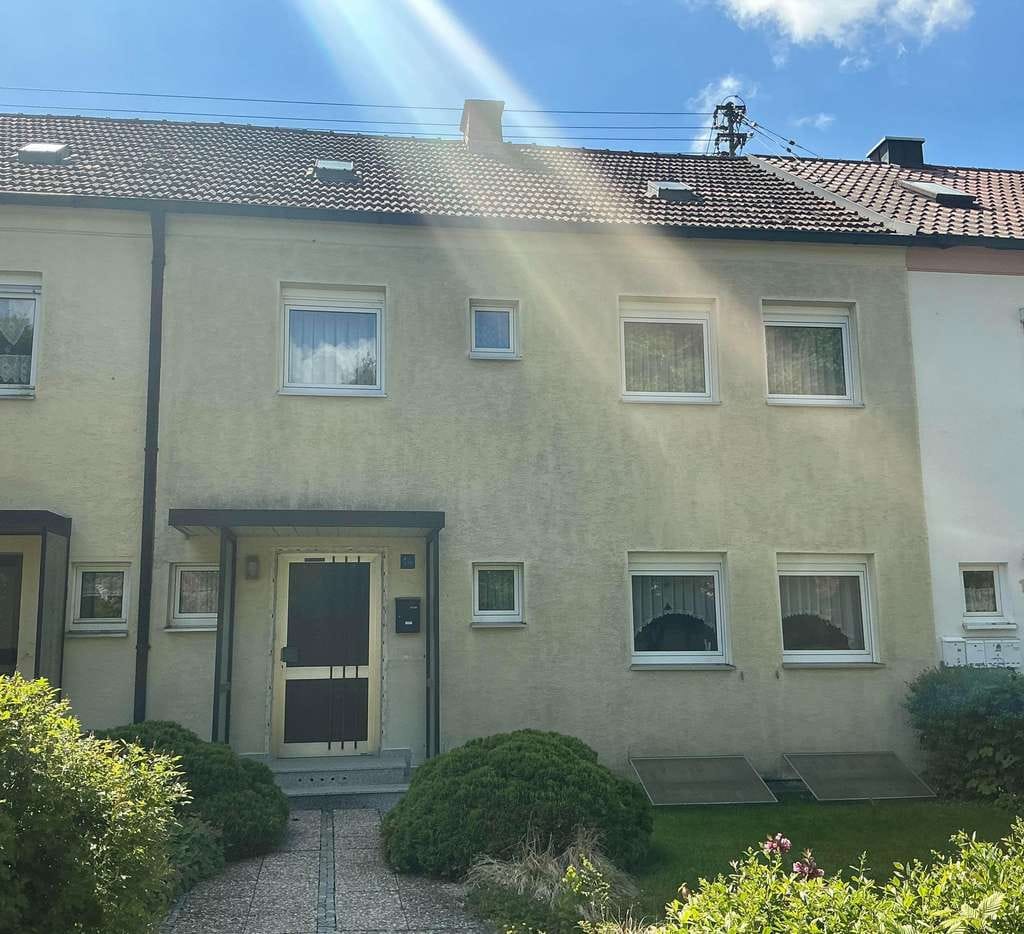 Immobilie in Donauwörth - Reihenmittelhaus mit eigenem Garten in begehrter Lage von Riedlingen (Donauwörth) - Bild 2